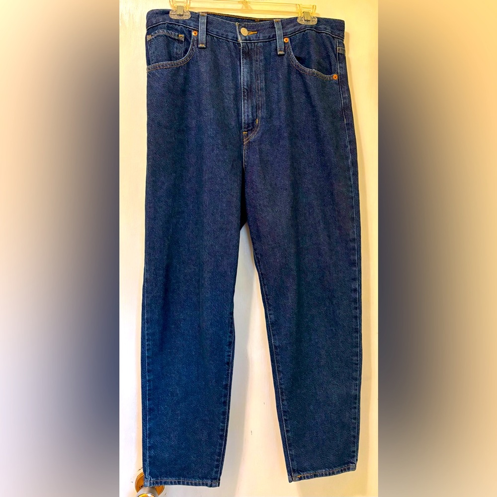 Levi’s High Waisted Mom Jeans size 31 Dark Wash Ankle Length 33x26.5 100% cotton